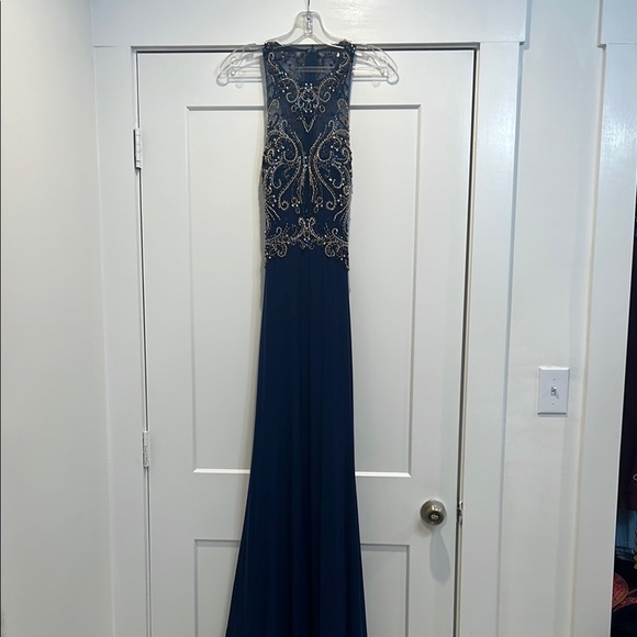 Eureka USA Elegant Navy Blue Embellished Gown size XS. - Picture 5 of 14